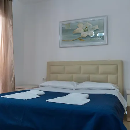 Iona 1 Apartment *