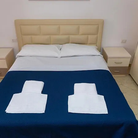 Iona 1 Apartment *